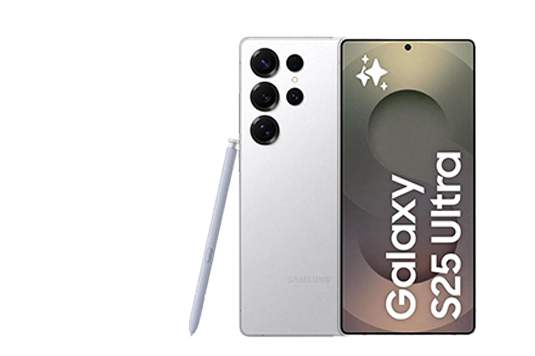 man-wearing-virtual-reality-headset-at-home-D7AYCTV-2